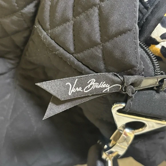 NWOT Vera Bradley Large Weekender in Black Quilt - NWOT - Picture 11 of 13